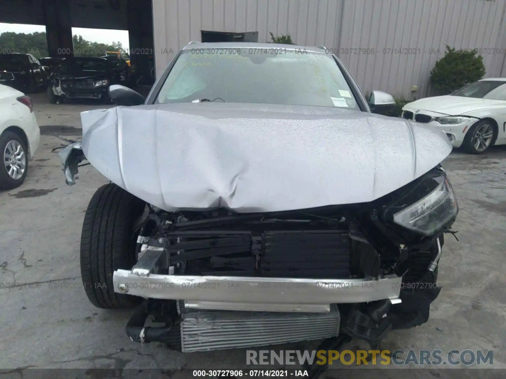 6 Photograph of a damaged car WA1BAAFY8M2098563 AUDI Q5 2021