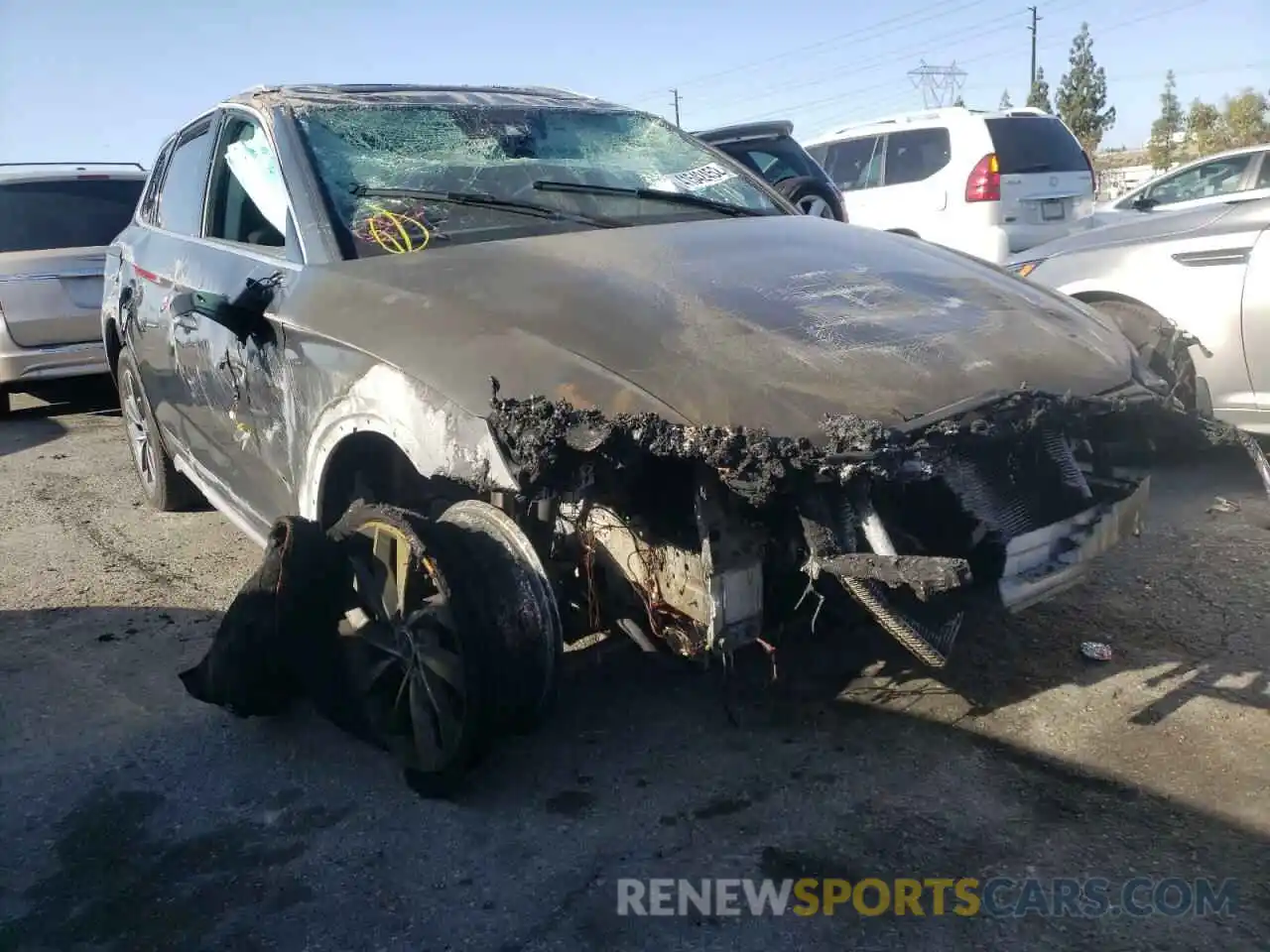 1 Photograph of a damaged car WA1BAAFY8M2105088 AUDI Q5 2021