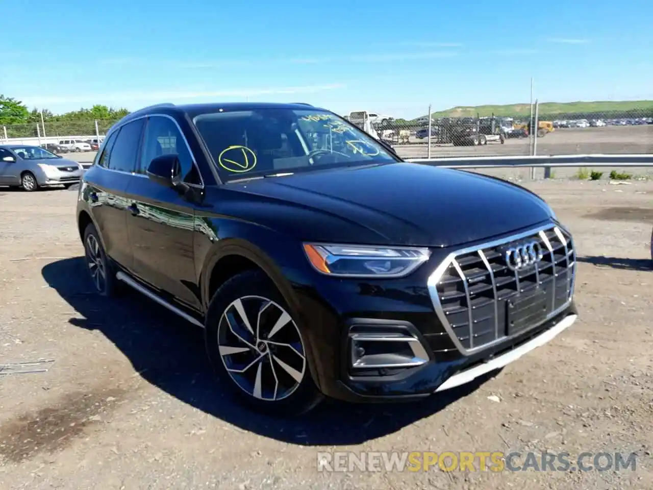 1 Photograph of a damaged car WA1BAAFY8M2125163 AUDI Q5 2021