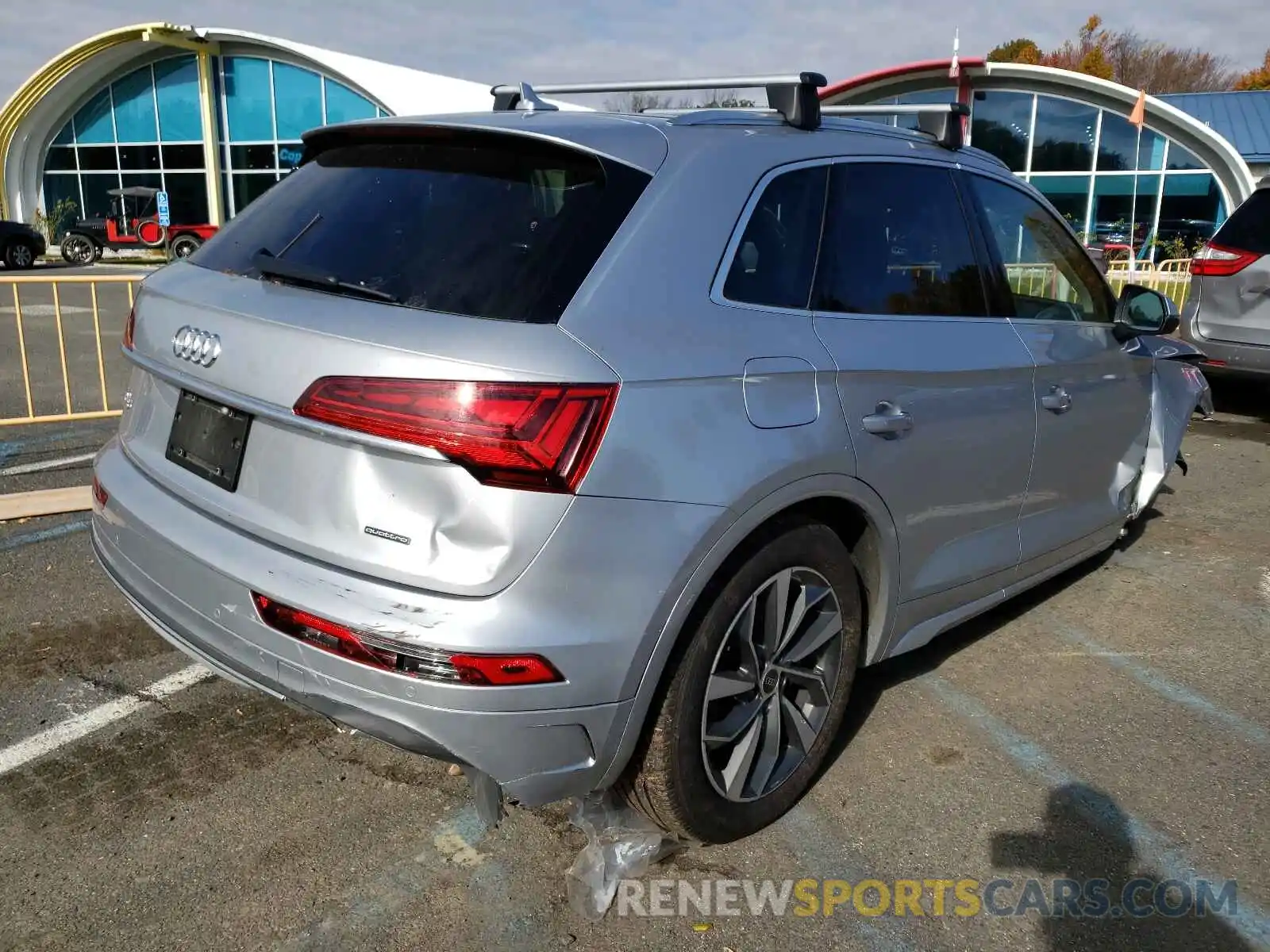 4 Фотография поврежденного автомобиля WA1BAAFY9M2011446 AUDI Q5 2021