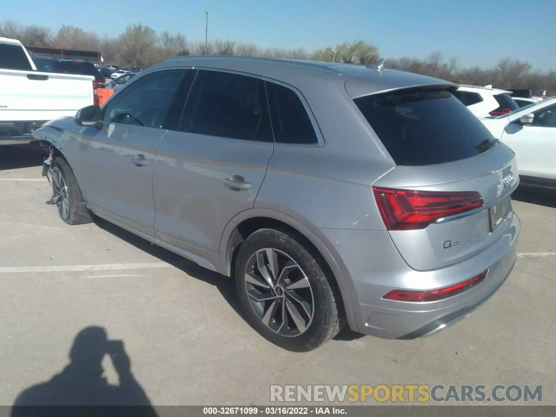 3 Photograph of a damaged car WA1BAAFY9M2019949 AUDI Q5 2021