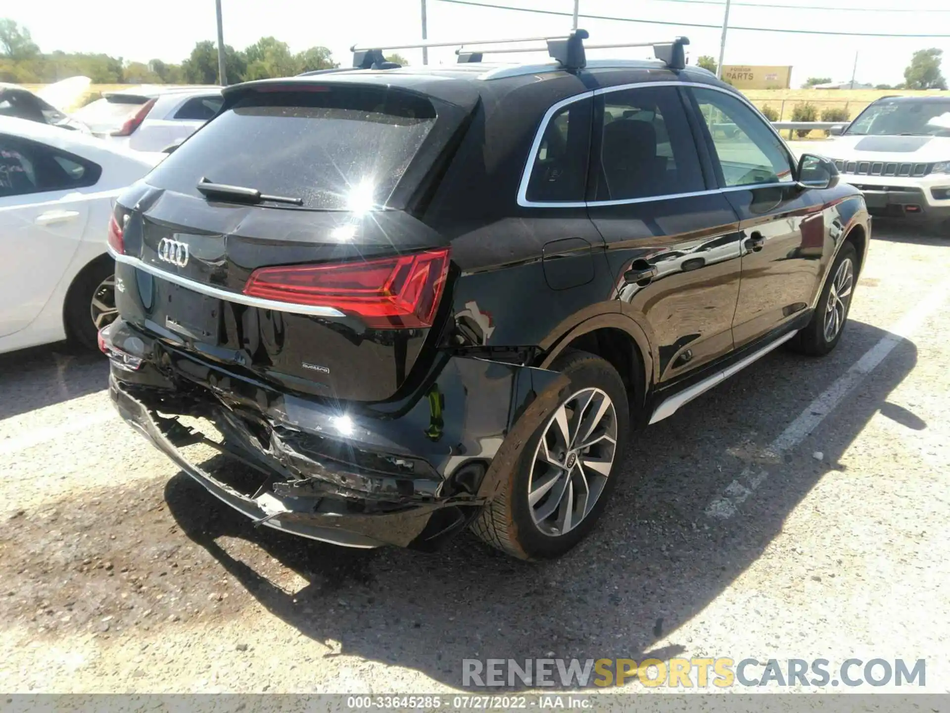 4 Photograph of a damaged car WA1BAAFY9M2021104 AUDI Q5 2021