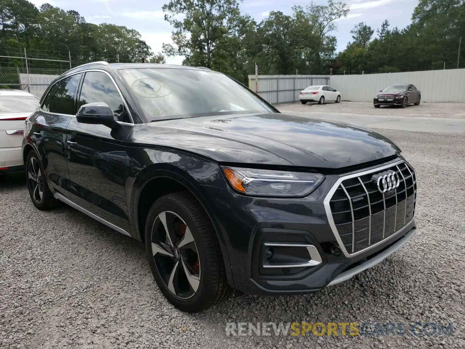 1 Photograph of a damaged car WA1BAAFY9M2033379 AUDI Q5 2021