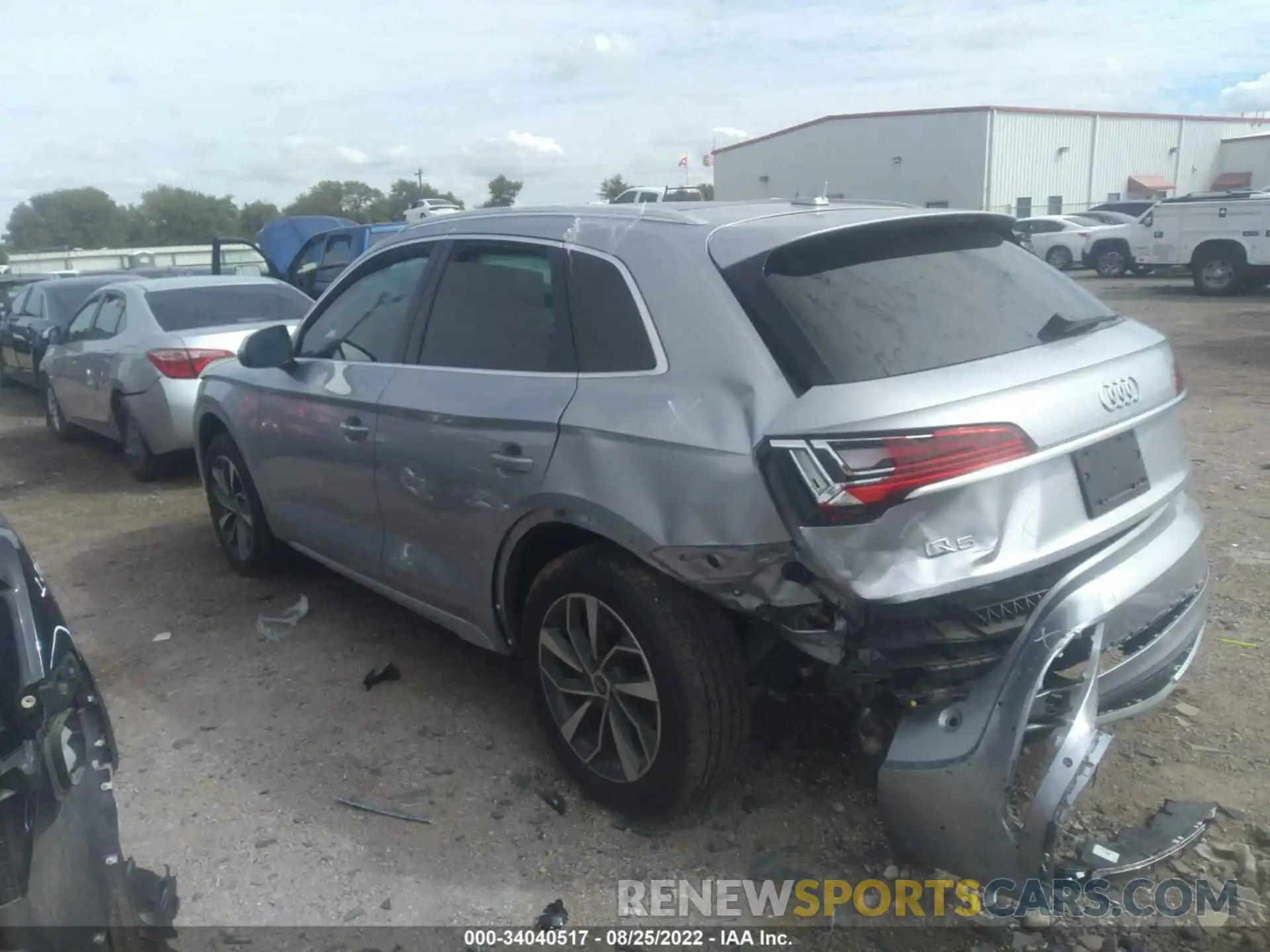 3 Photograph of a damaged car WA1BAAFY9M2037819 AUDI Q5 2021