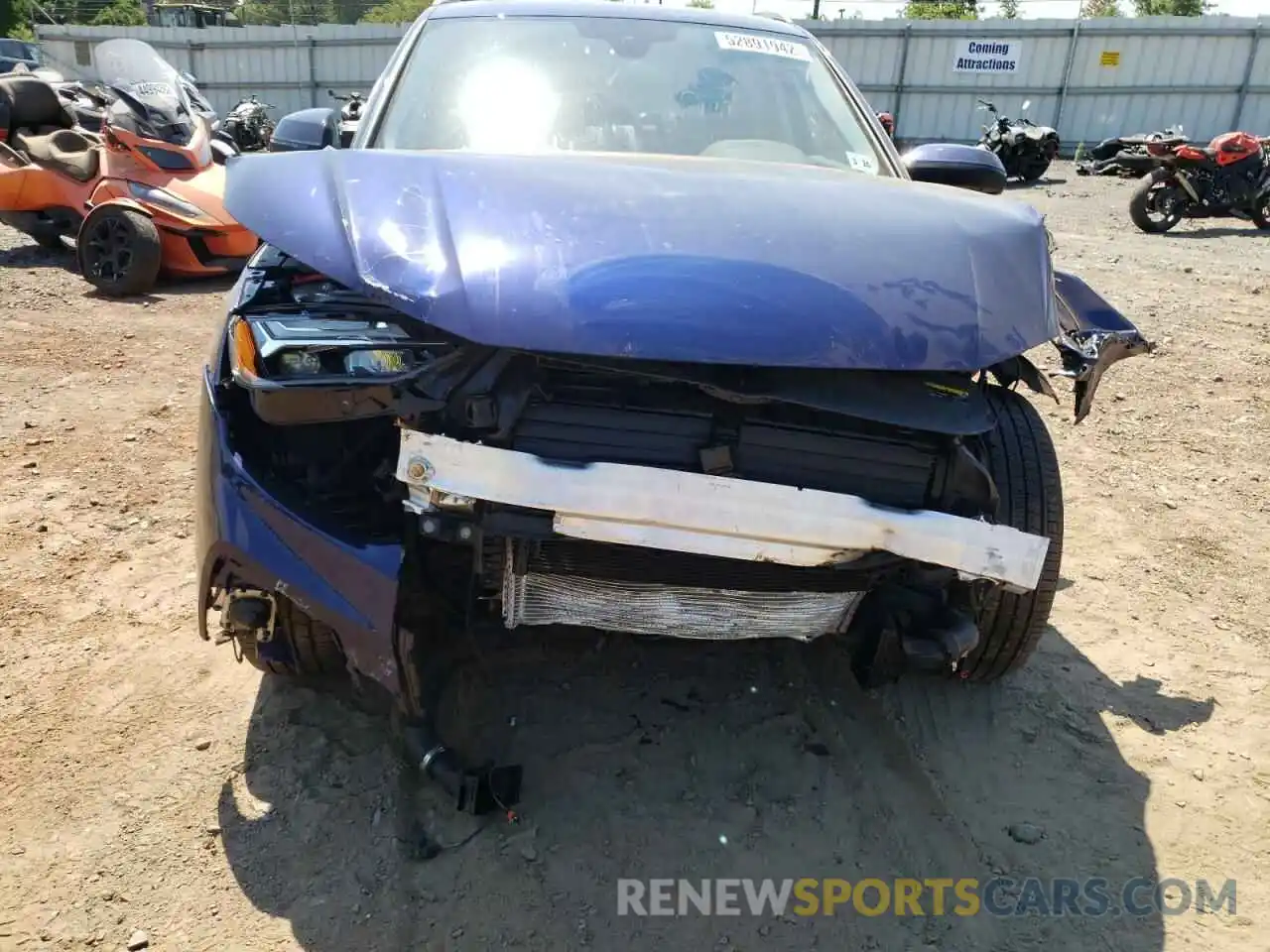 9 Photograph of a damaged car WA1BAAFY9M2061828 AUDI Q5 2021