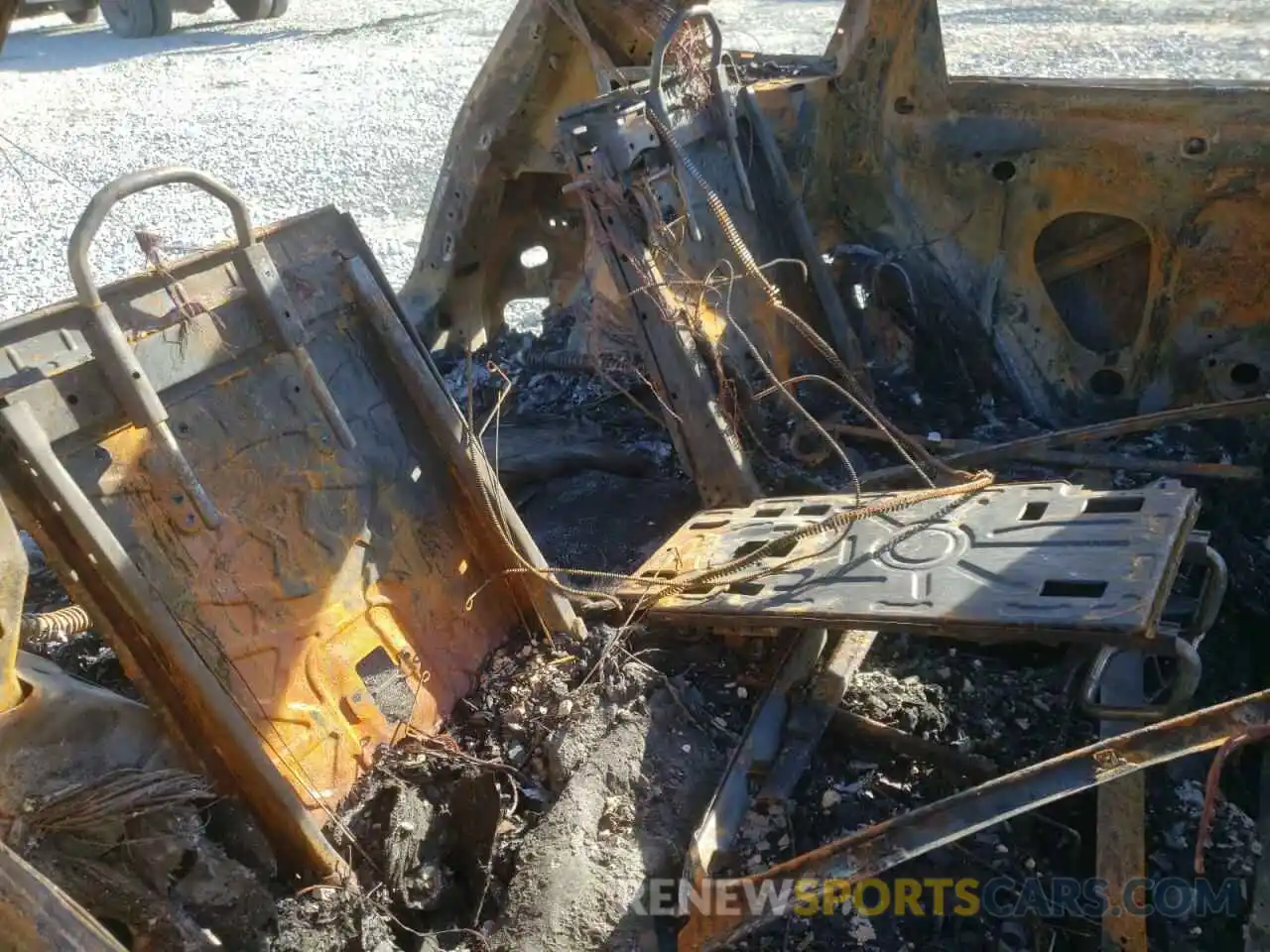 6 Photograph of a damaged car WA1BAAFY9M2067127 AUDI Q5 2021