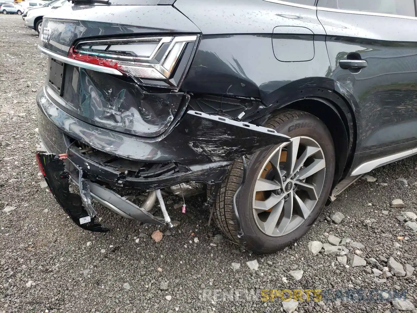 9 Photograph of a damaged car WA1BAAFY9M2084669 AUDI Q5 2021