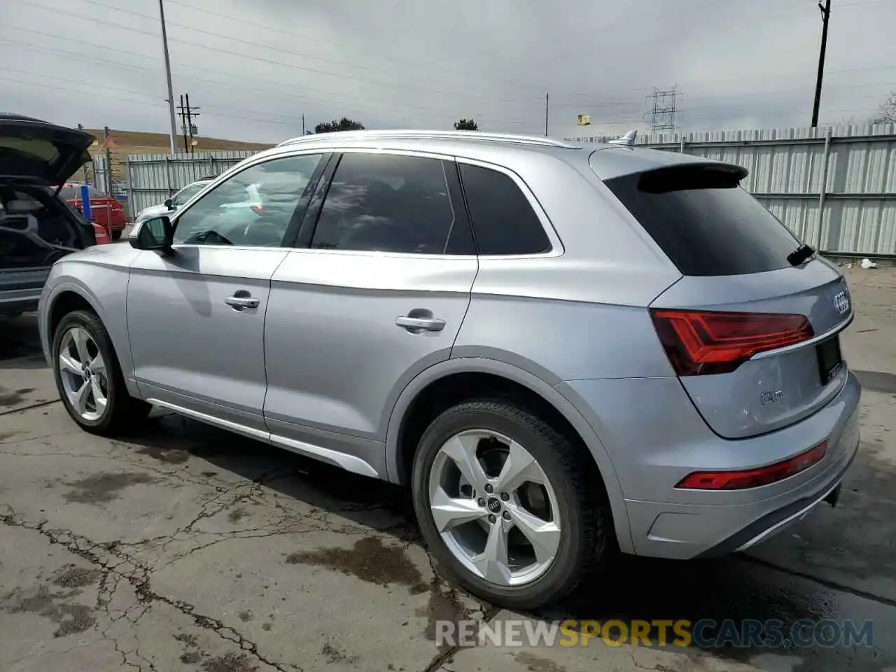 2 Фотография поврежденного автомобиля WA1BAAFY9M2110980 AUDI Q5 2021