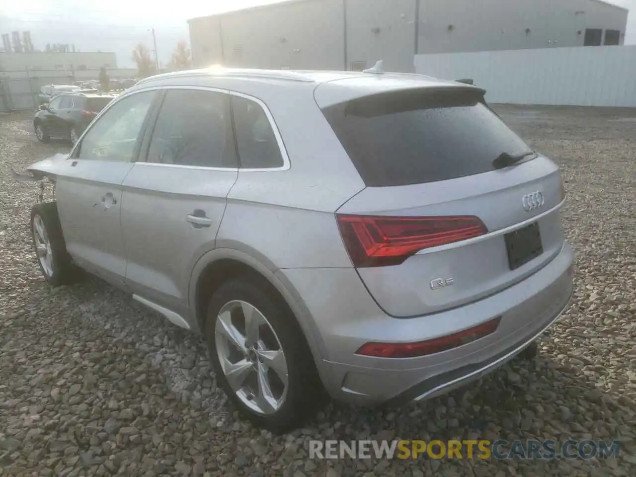 3 Photograph of a damaged car WA1BAAFY9M2113622 AUDI Q5 2021