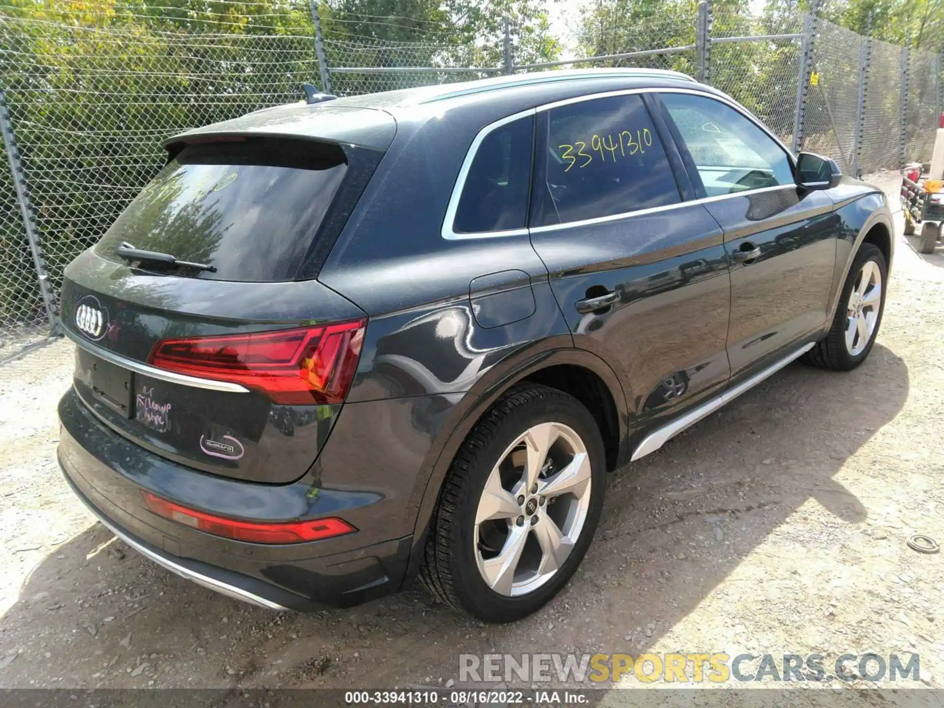 4 Фотография поврежденного автомобиля WA1BAAFY9M2129318 AUDI Q5 2021