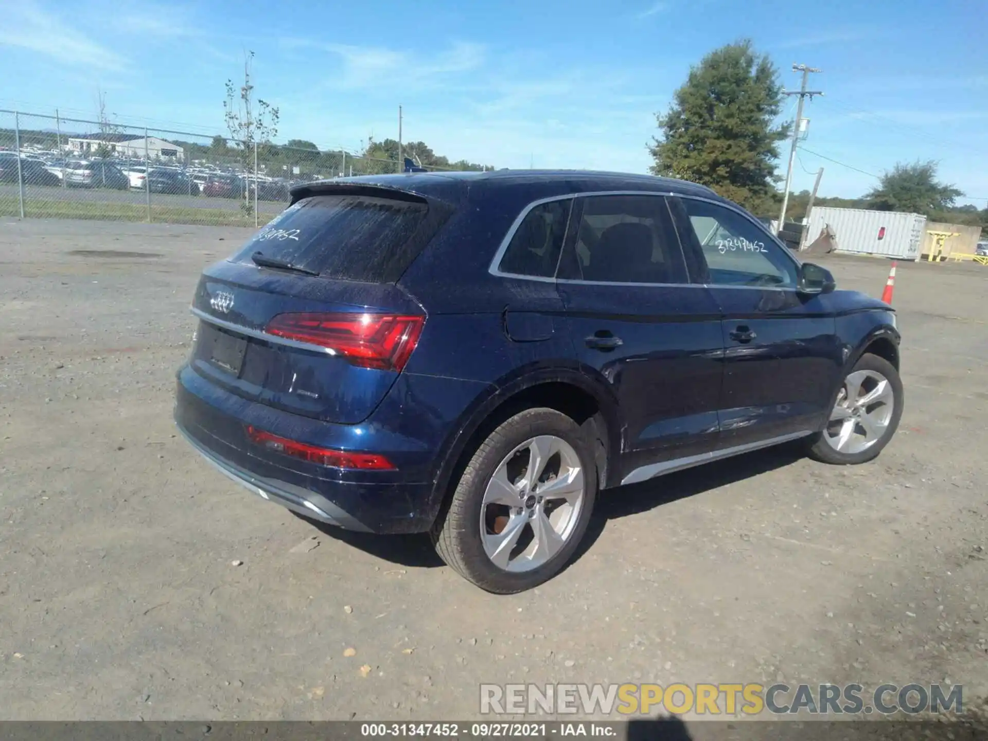 4 Photograph of a damaged car WA1BAAFYXM2015540 AUDI Q5 2021