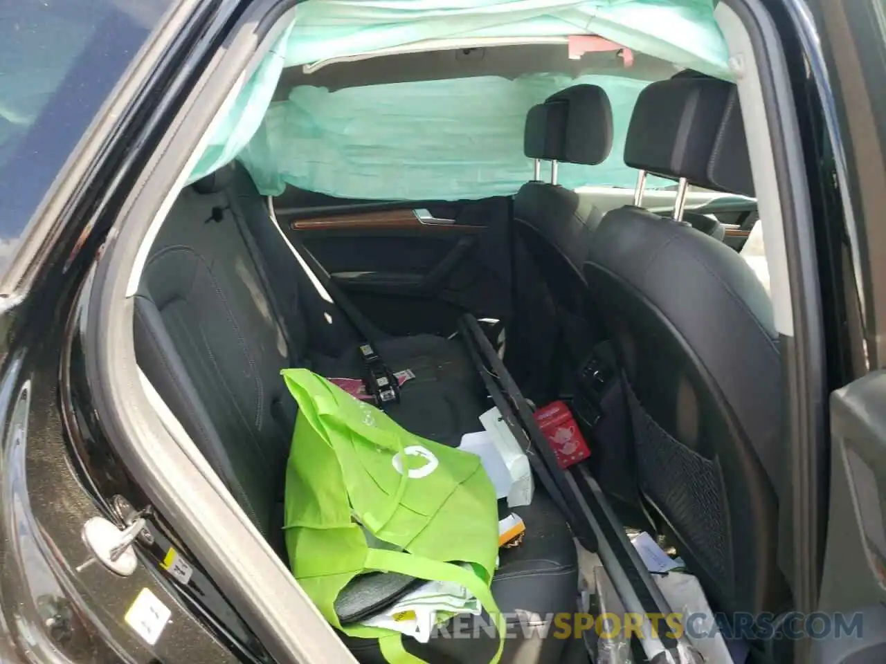 6 Photograph of a damaged car WA1BAAFYXM2022455 AUDI Q5 2021