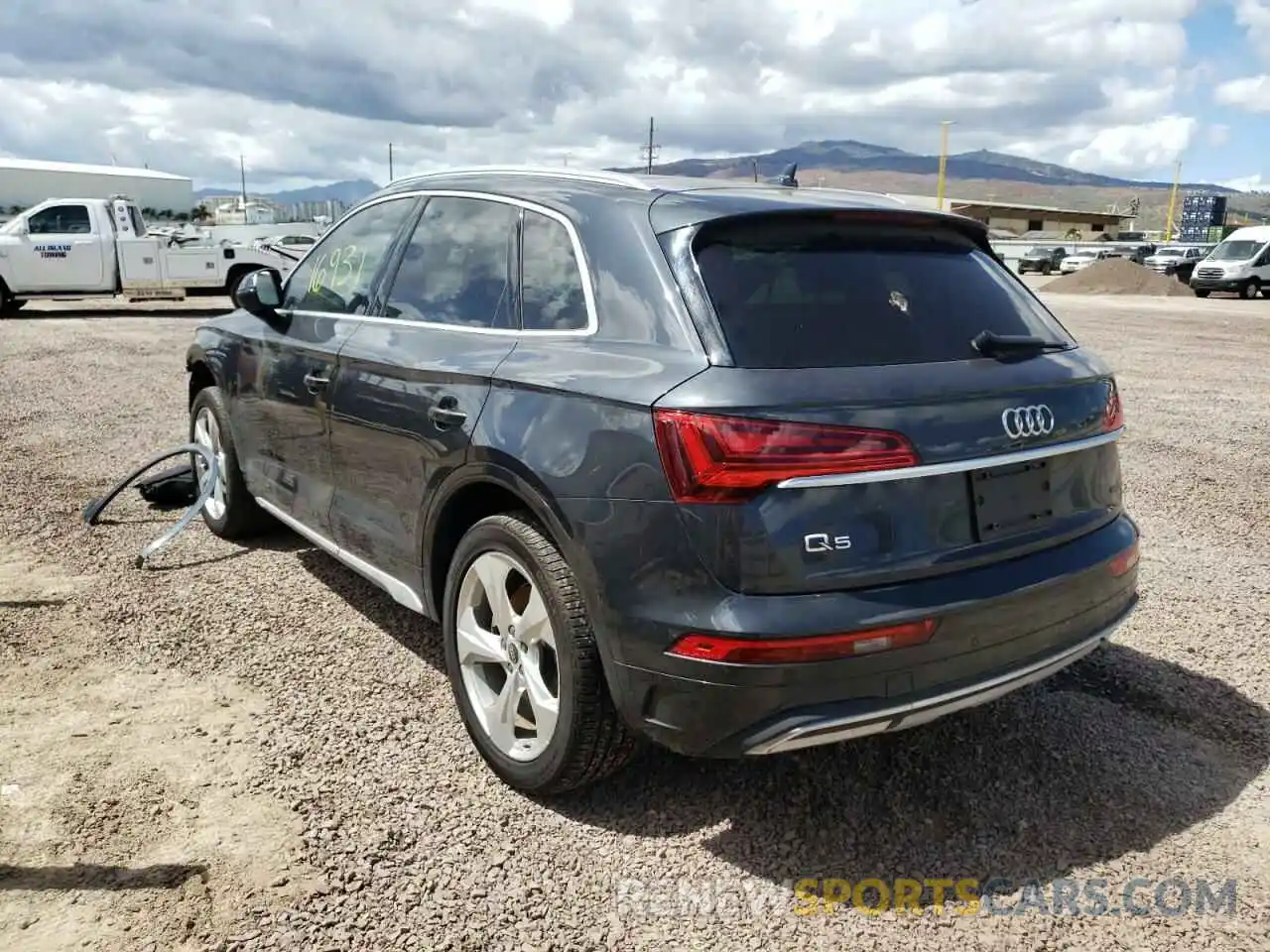 3 Photograph of a damaged car WA1BAAFYXM2032256 AUDI Q5 2021