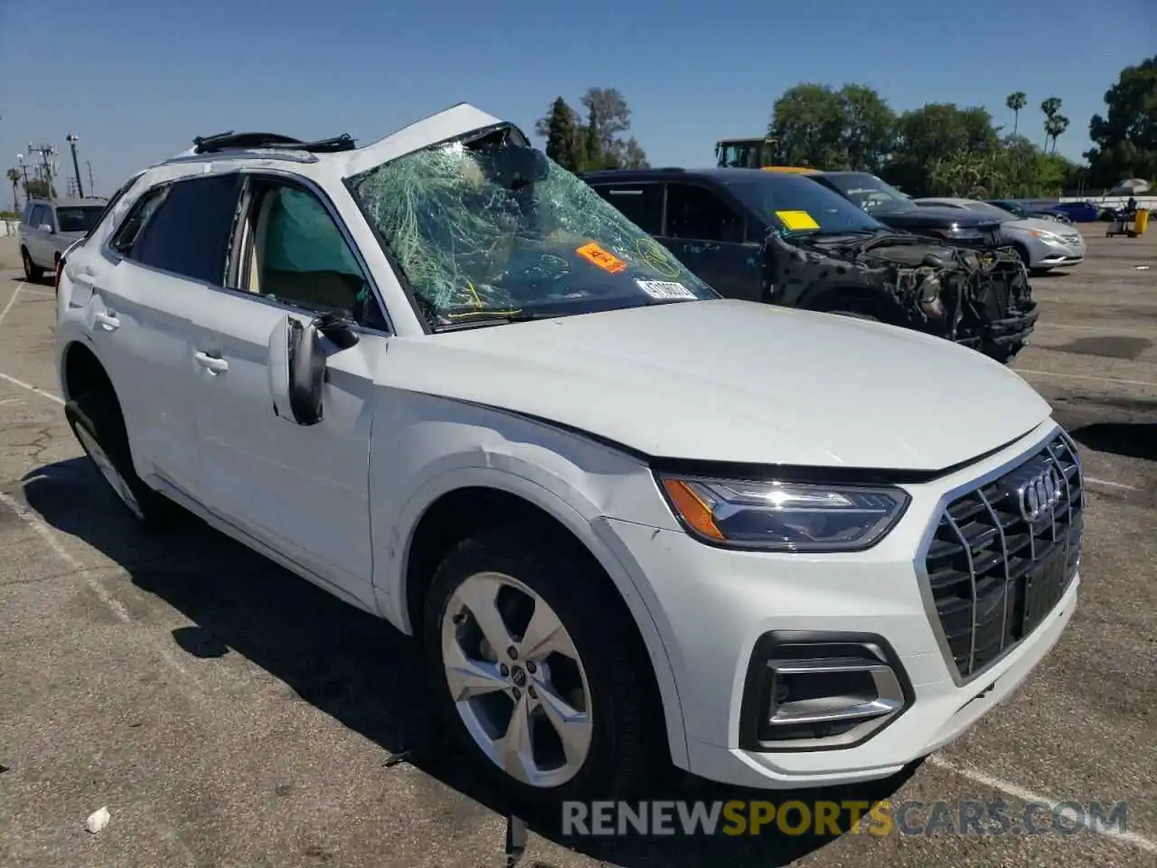 1 Photograph of a damaged car WA1BAAFYXM2042303 AUDI Q5 2021