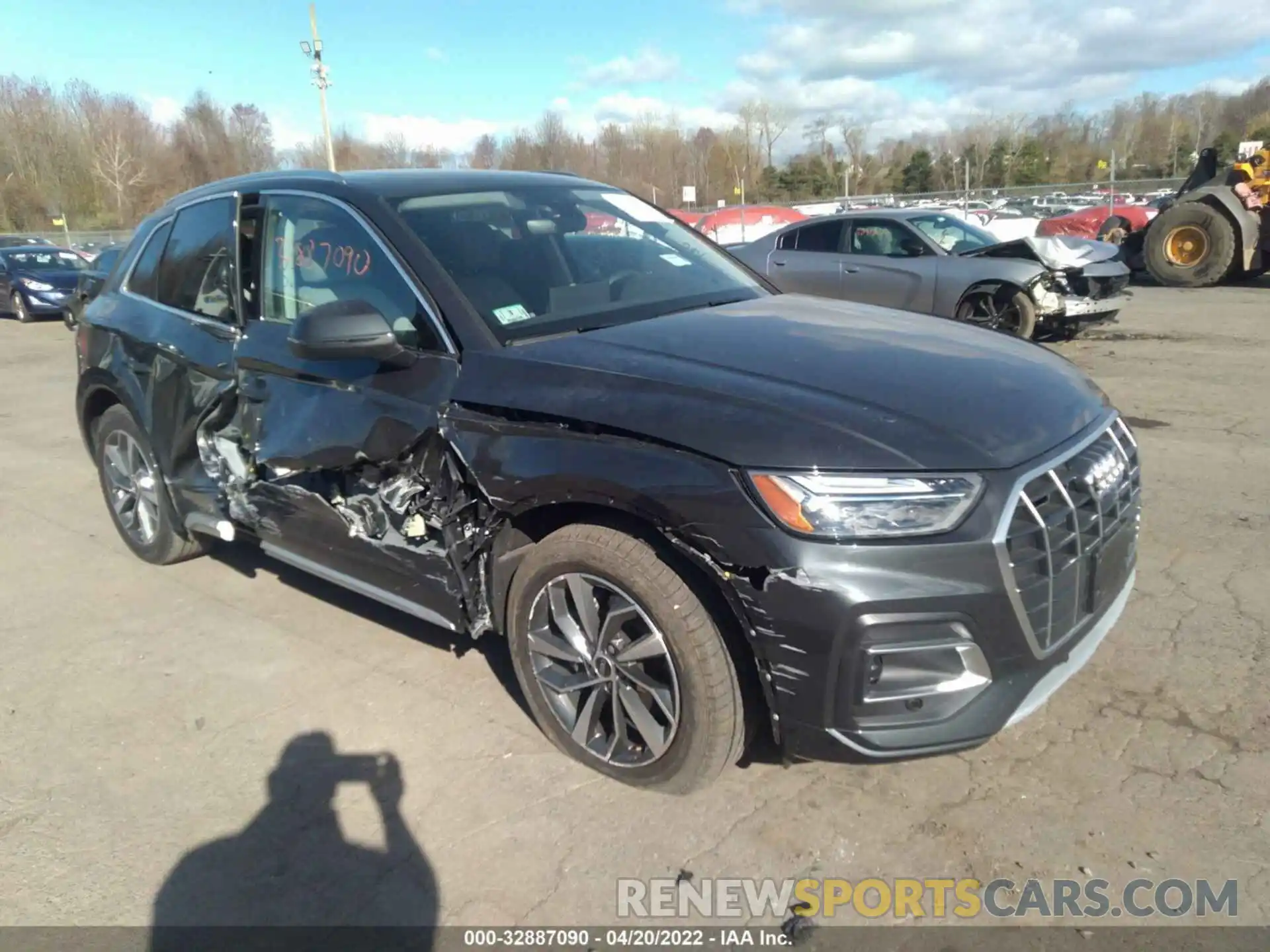 1 Photograph of a damaged car WA1BAAFYXM2067525 AUDI Q5 2021