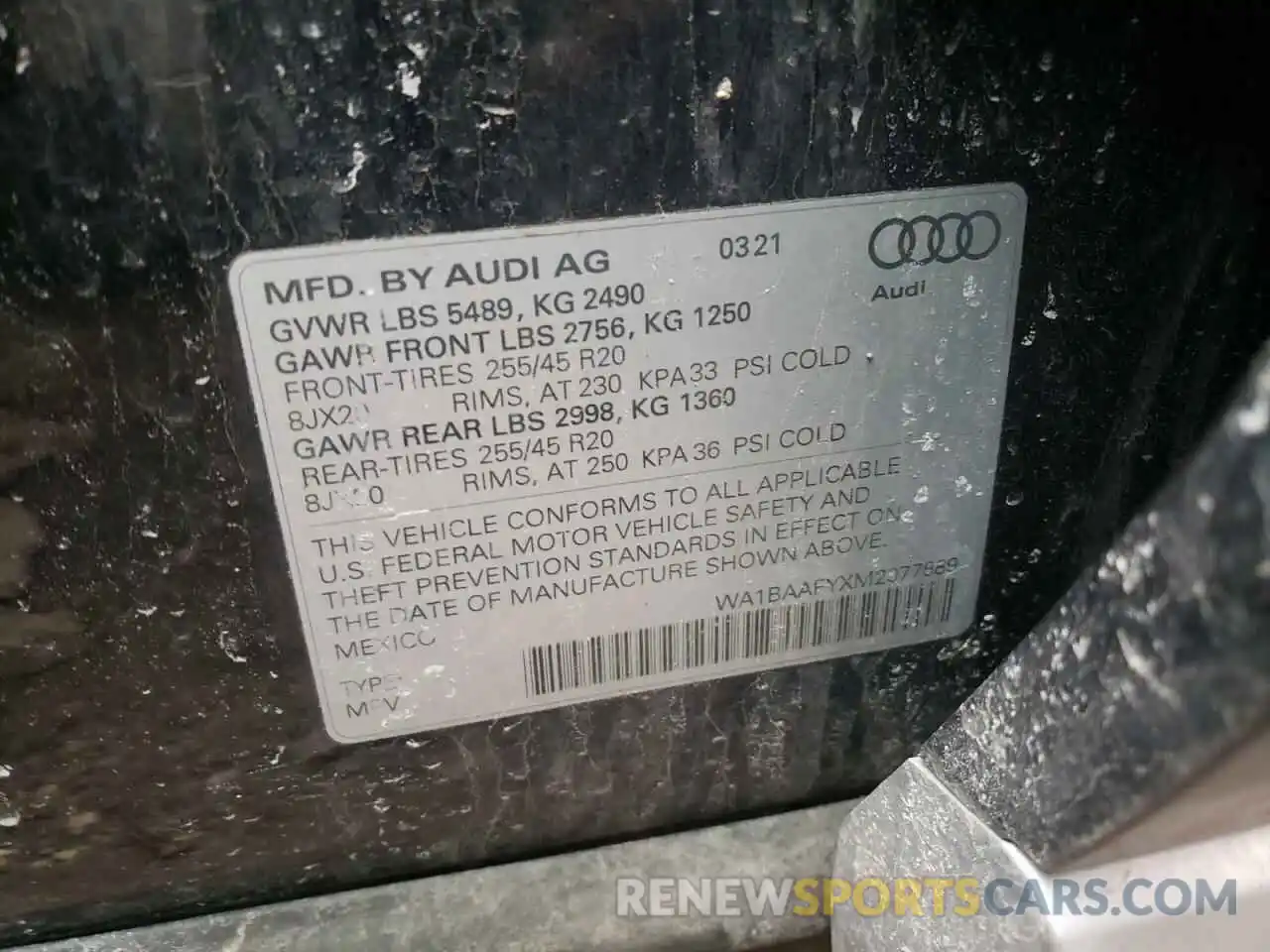 10 Photograph of a damaged car WA1BAAFYXM2077889 AUDI Q5 2021