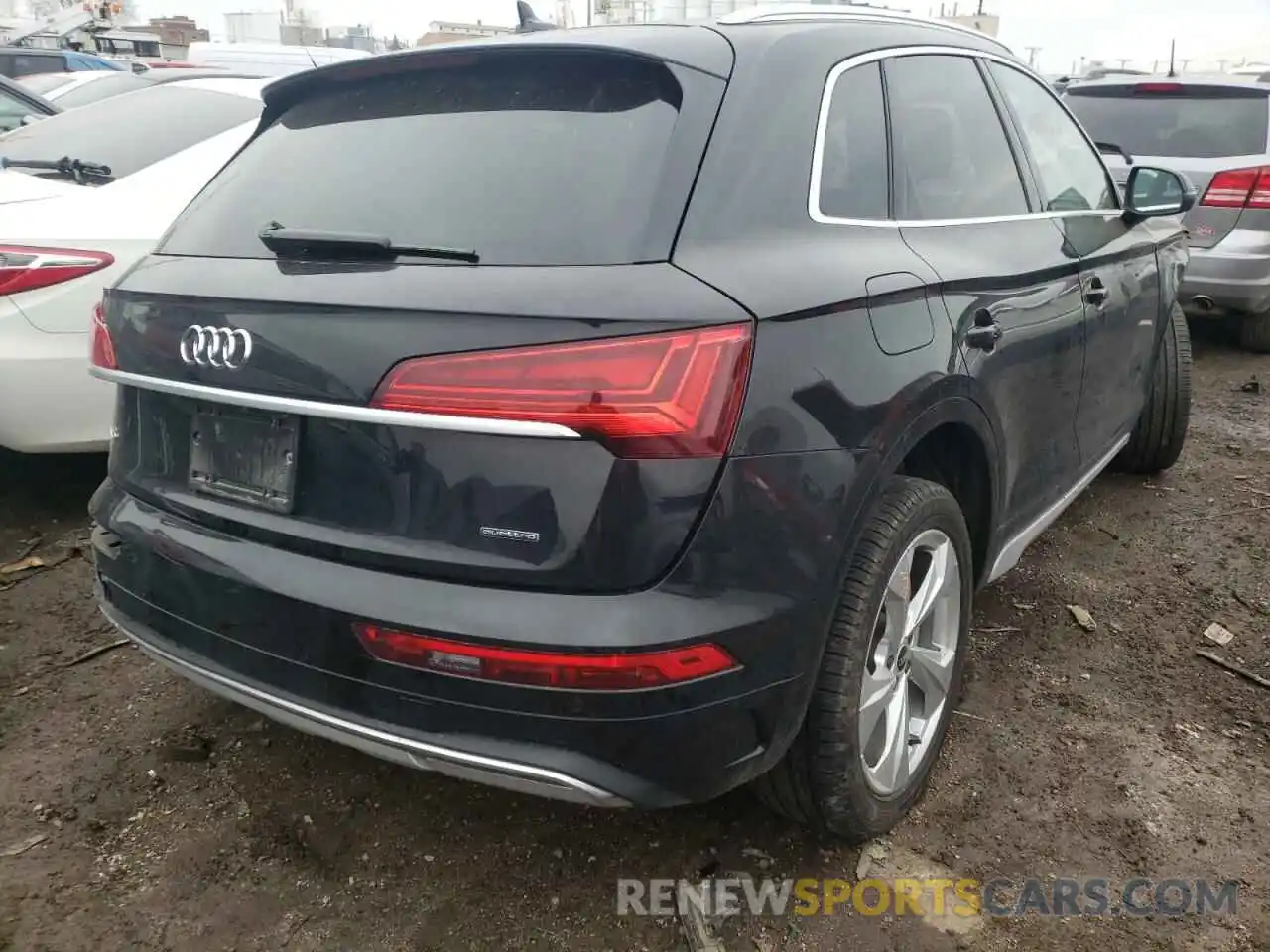 4 Фотография поврежденного автомобиля WA1BAAFYXM2077889 AUDI Q5 2021