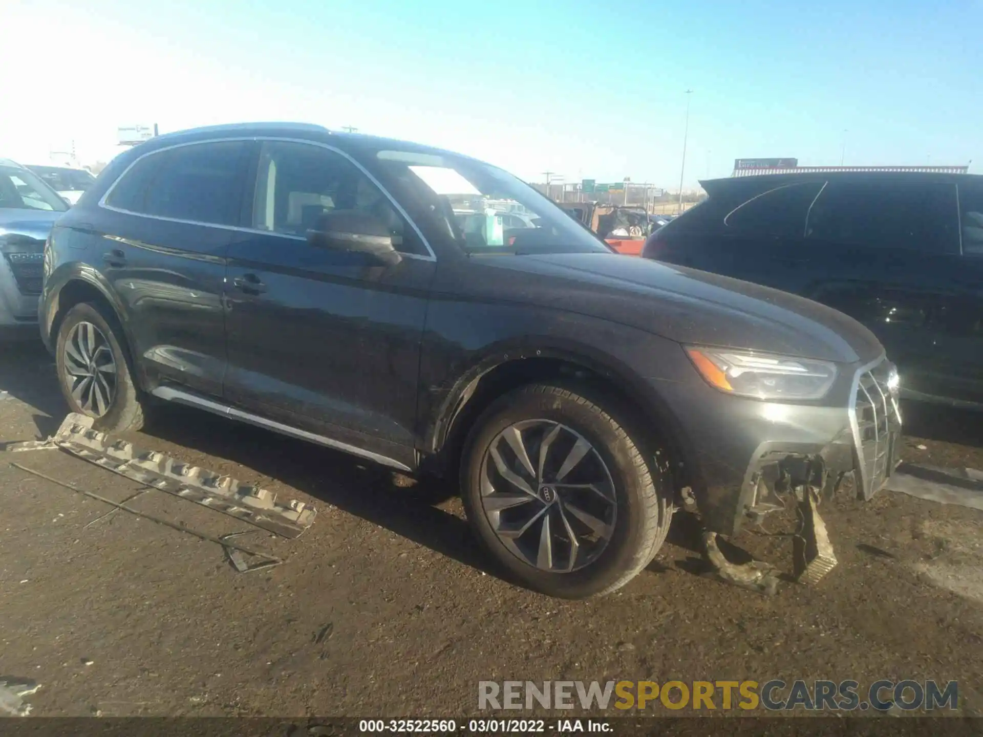 1 Photograph of a damaged car WA1BAAFYXM2087824 AUDI Q5 2021