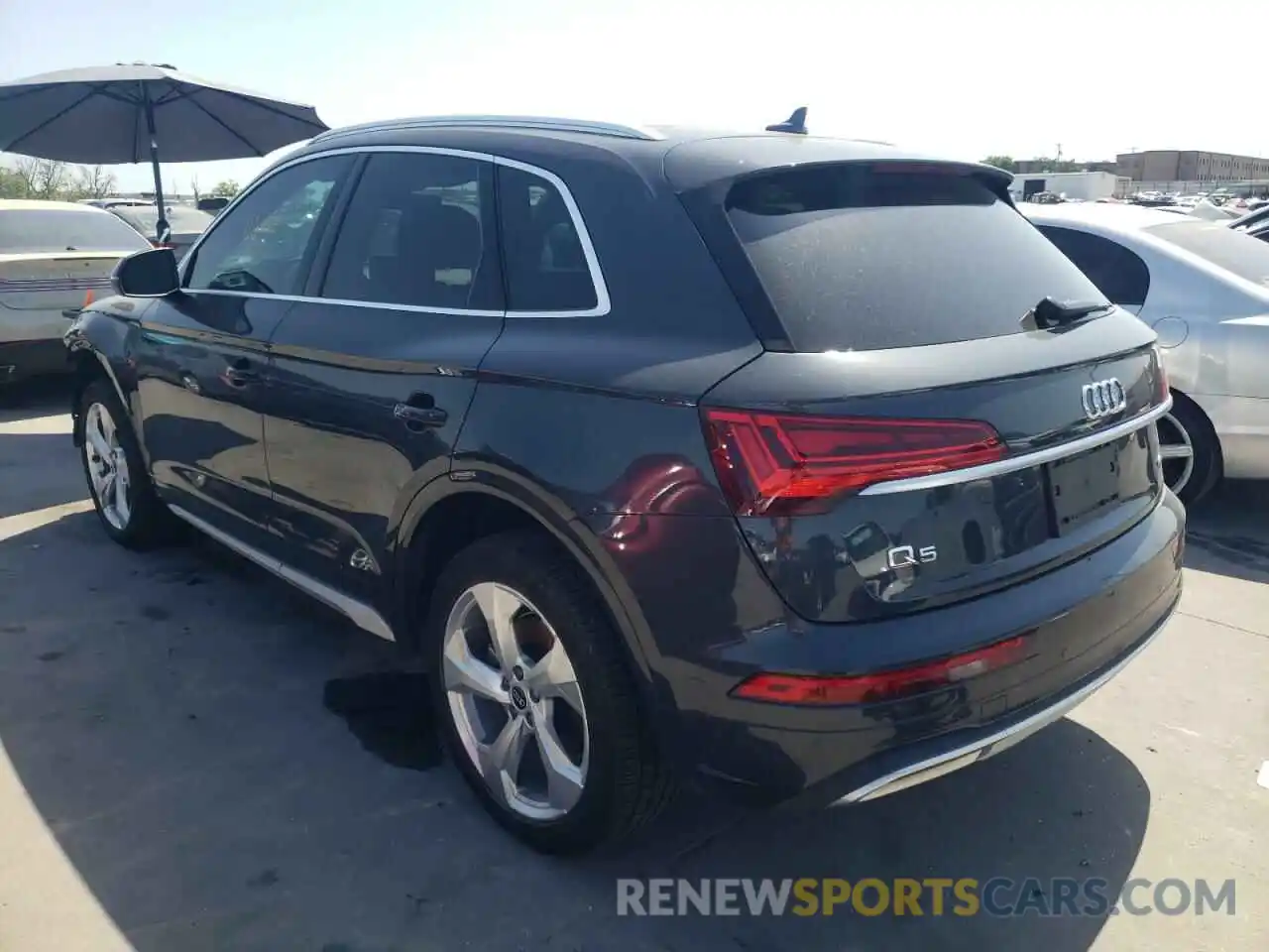 3 Фотография поврежденного автомобиля WA1BAAFYXM2112012 AUDI Q5 2021