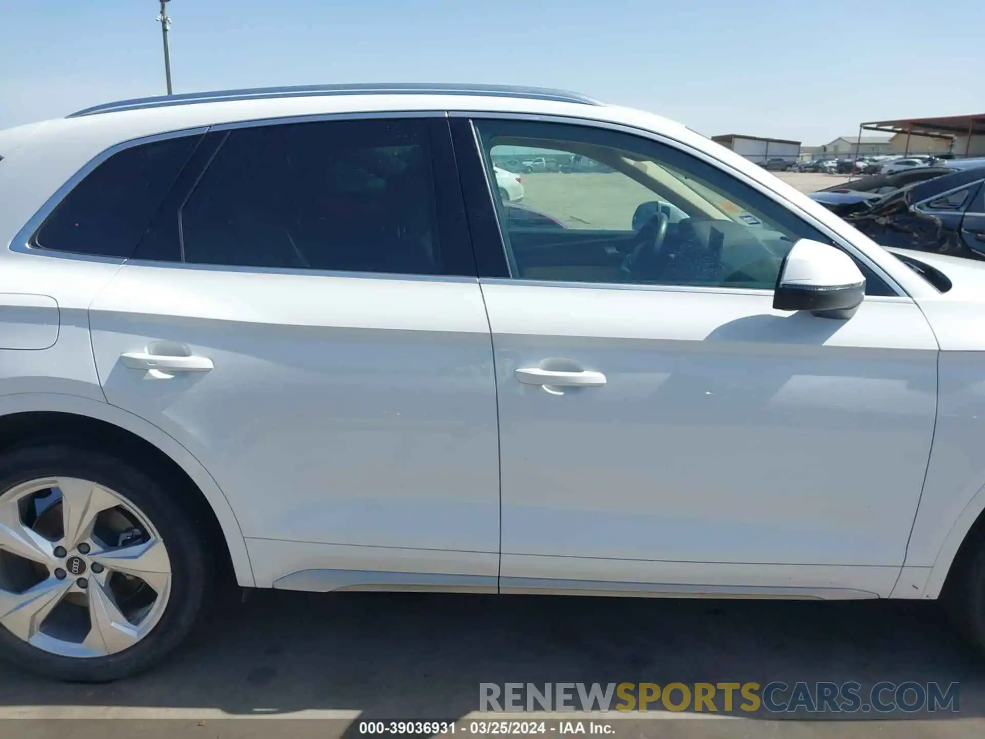 13 Photograph of a damaged car WA1CAAFY0M2053797 AUDI Q5 2021