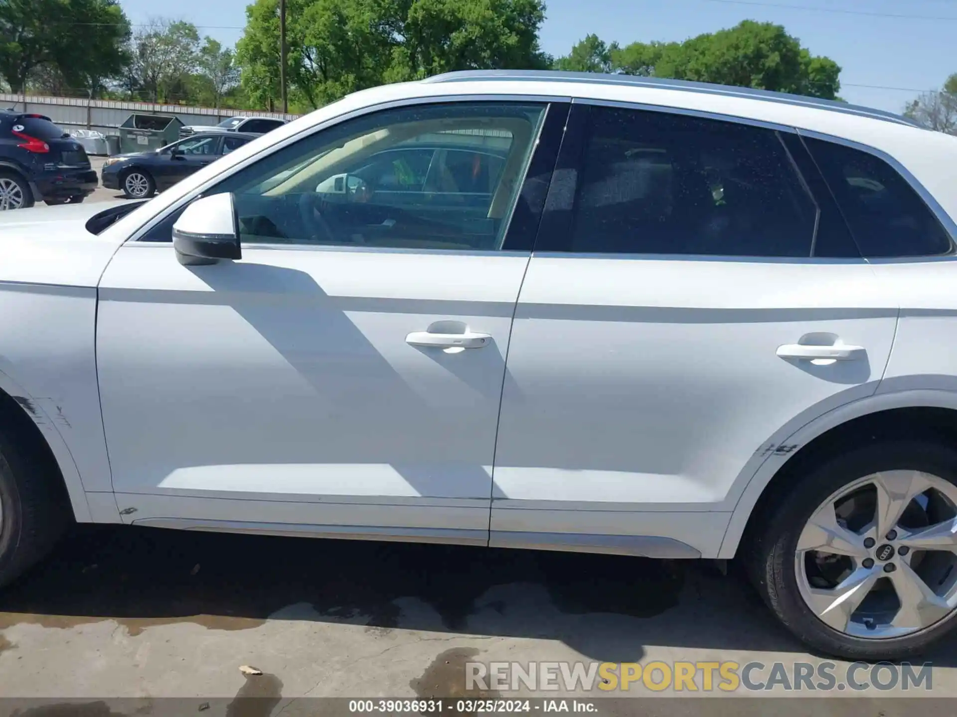 14 Photograph of a damaged car WA1CAAFY0M2053797 AUDI Q5 2021