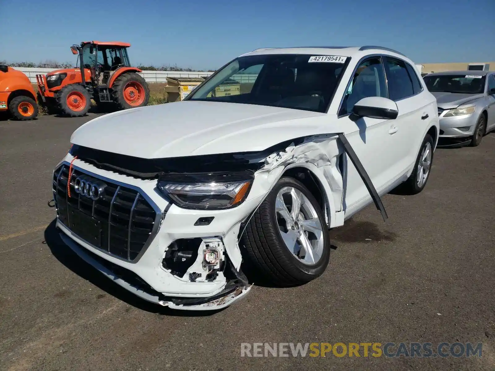 2 Photograph of a damaged car WA1CAAFY1M2021795 AUDI Q5 2021