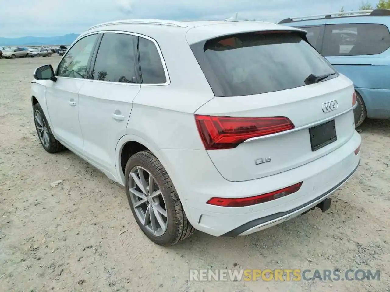 3 Photograph of a damaged car WA1CAAFY1M2048415 AUDI Q5 2021