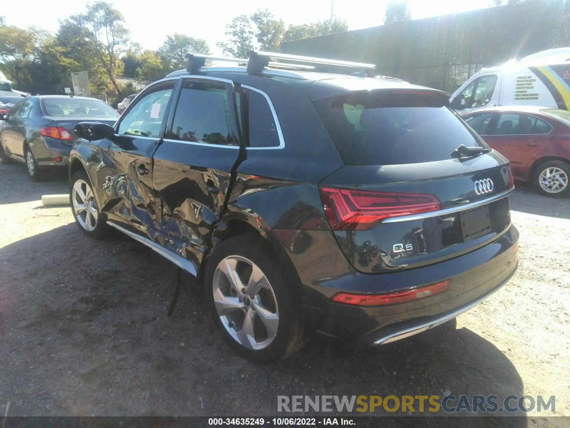 3 Photograph of a damaged car WA1CAAFY2M2088339 AUDI Q5 2021