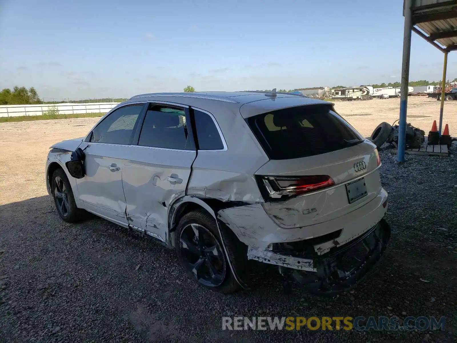 3 Photograph of a damaged car WA1CAAFY4M2011987 AUDI Q5 2021