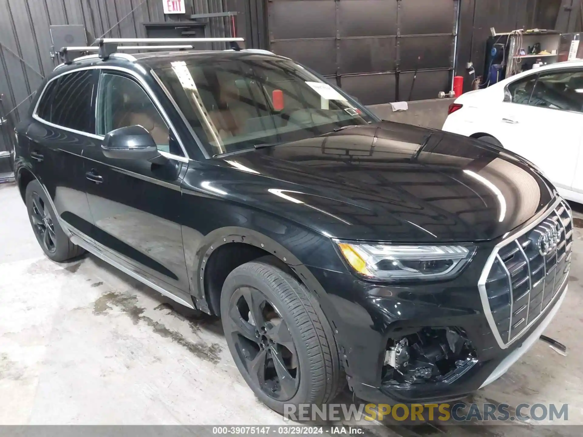 1 Photograph of a damaged car WA1CAAFY5M2022321 AUDI Q5 2021