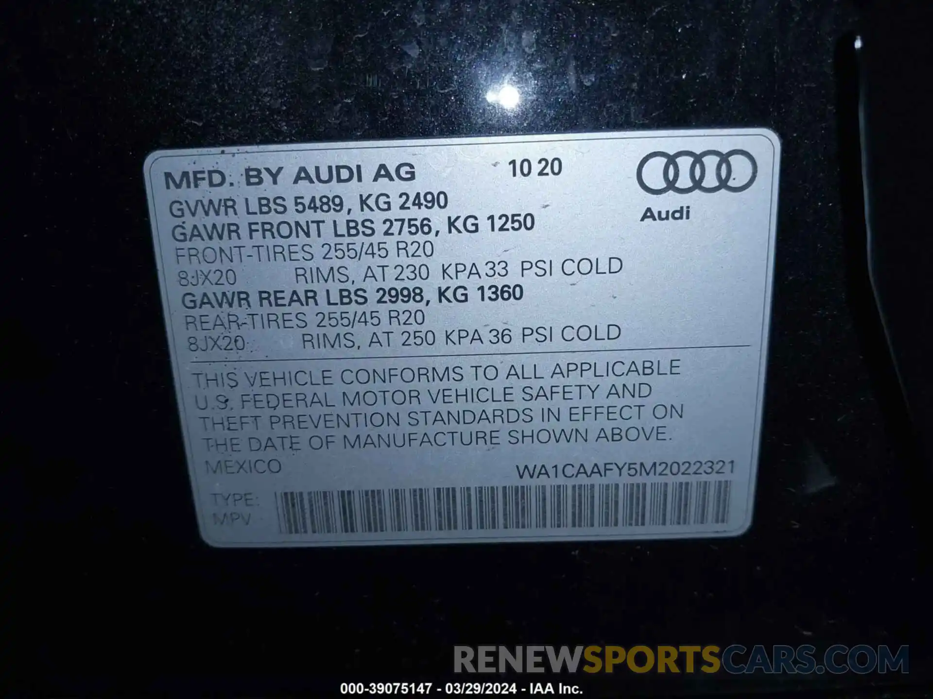 18 Photograph of a damaged car WA1CAAFY5M2022321 AUDI Q5 2021