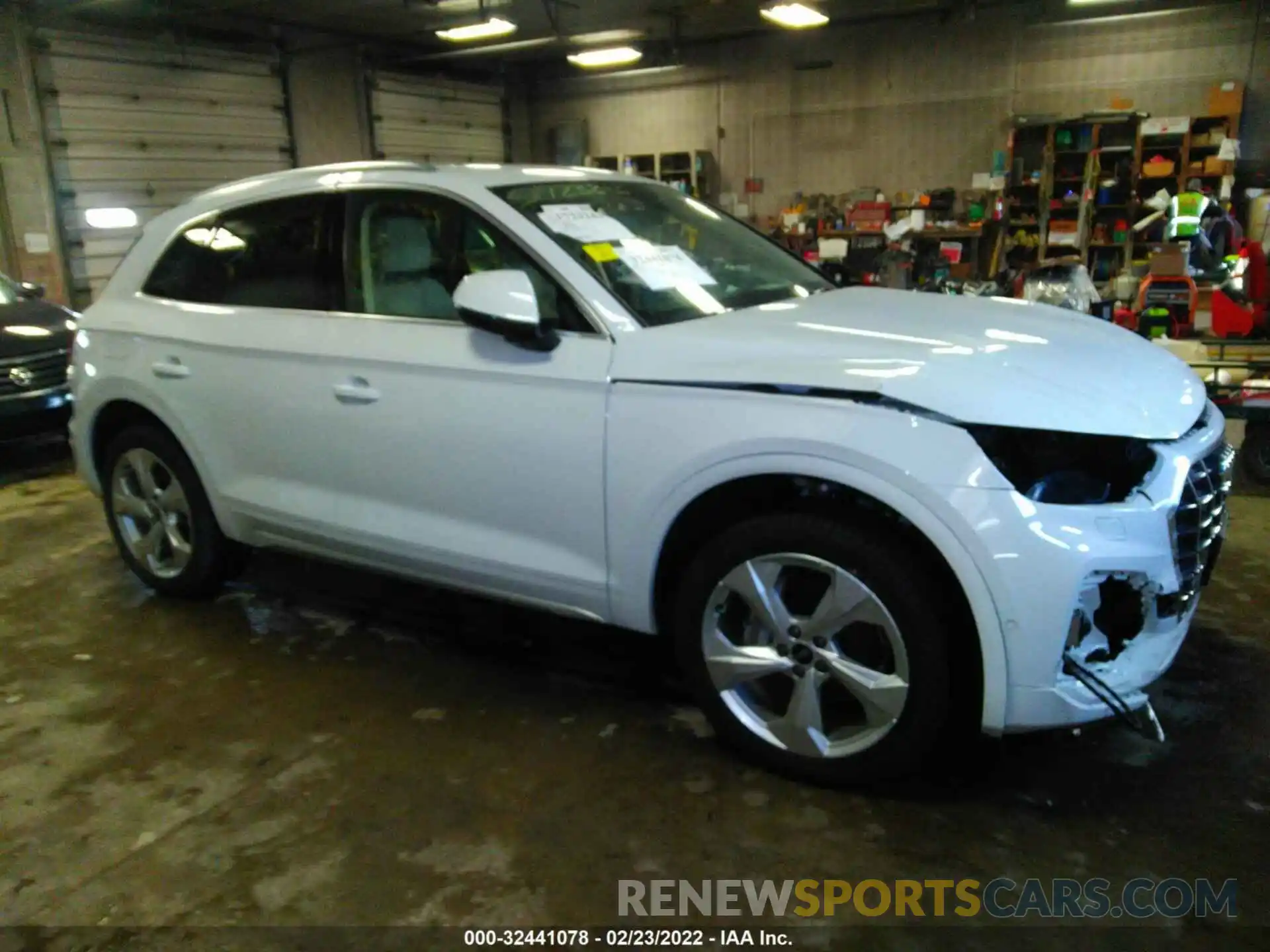 1 Photograph of a damaged car WA1CAAFY5M2058820 AUDI Q5 2021