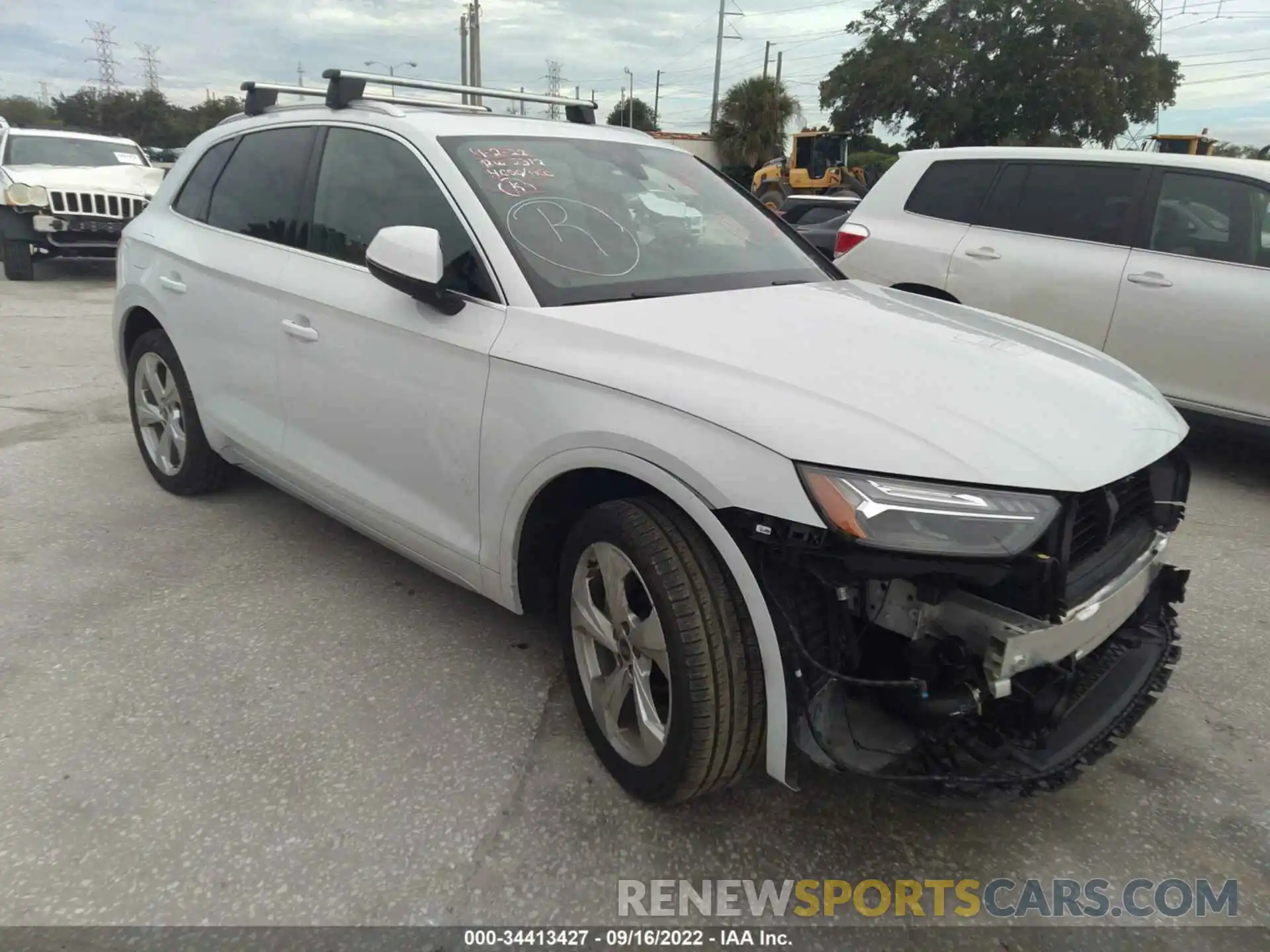 1 Photograph of a damaged car WA1CAAFY7M2056406 AUDI Q5 2021