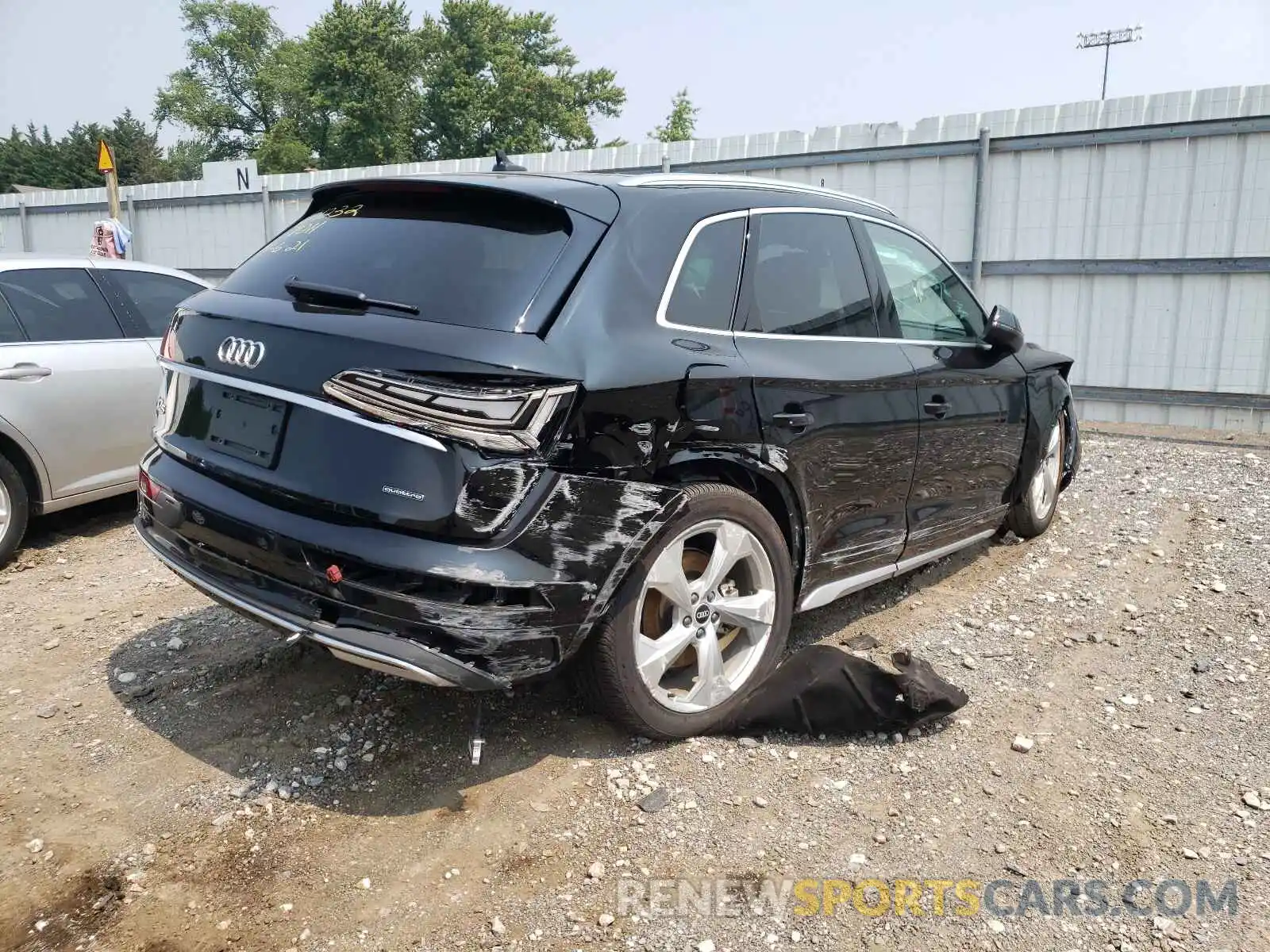 4 Фотография поврежденного автомобиля WA1CAAFY8M2011250 AUDI Q5 2021