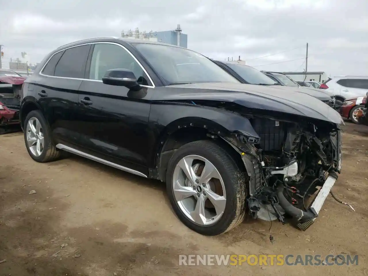 4 Photograph of a damaged car WA1CAAFY8M2026461 AUDI Q5 2021