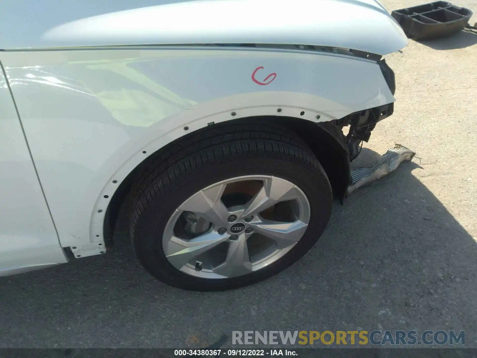 15 Photograph of a damaged car WA1CAAFY9M2080593 AUDI Q5 2021