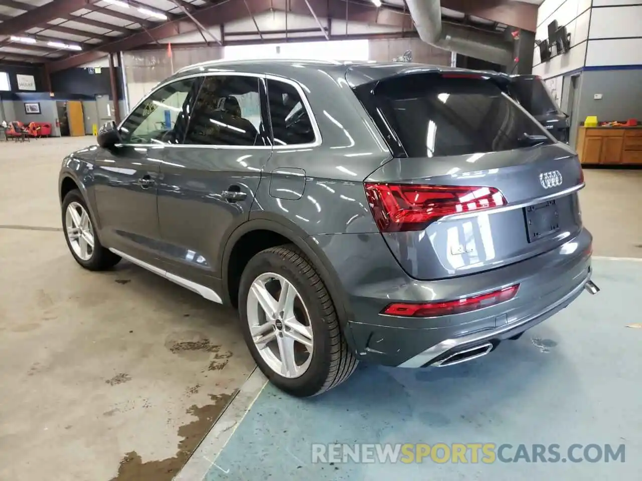 3 Photograph of a damaged car WA1E2AFY0M2138886 AUDI Q5 2021