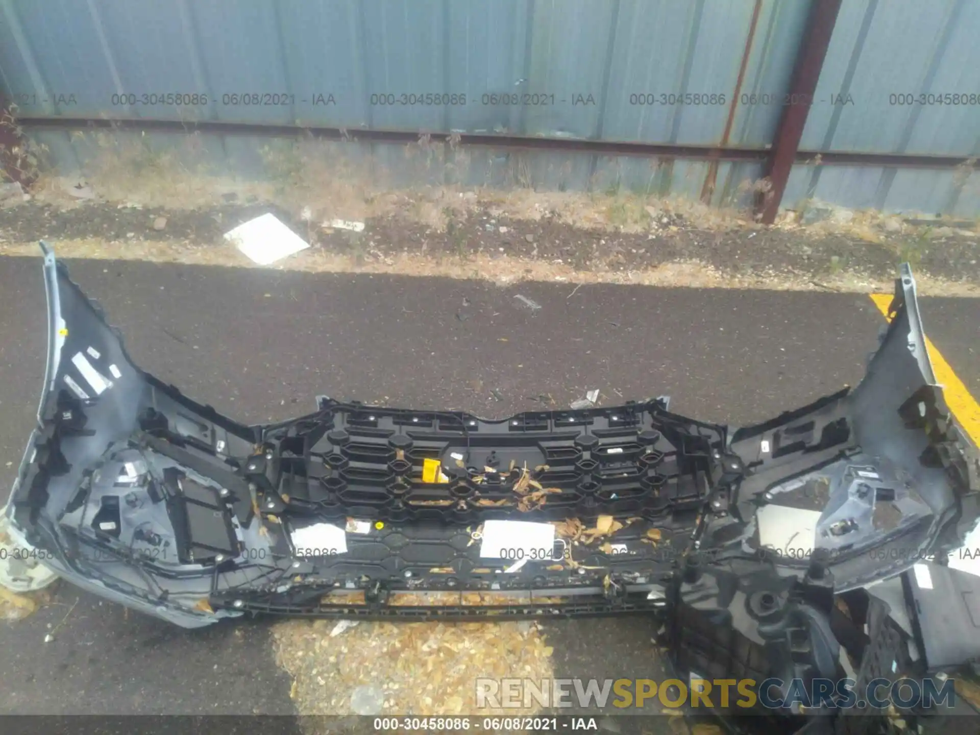 12 Photograph of a damaged car WA1E2AFY2M2047392 AUDI Q5 2021