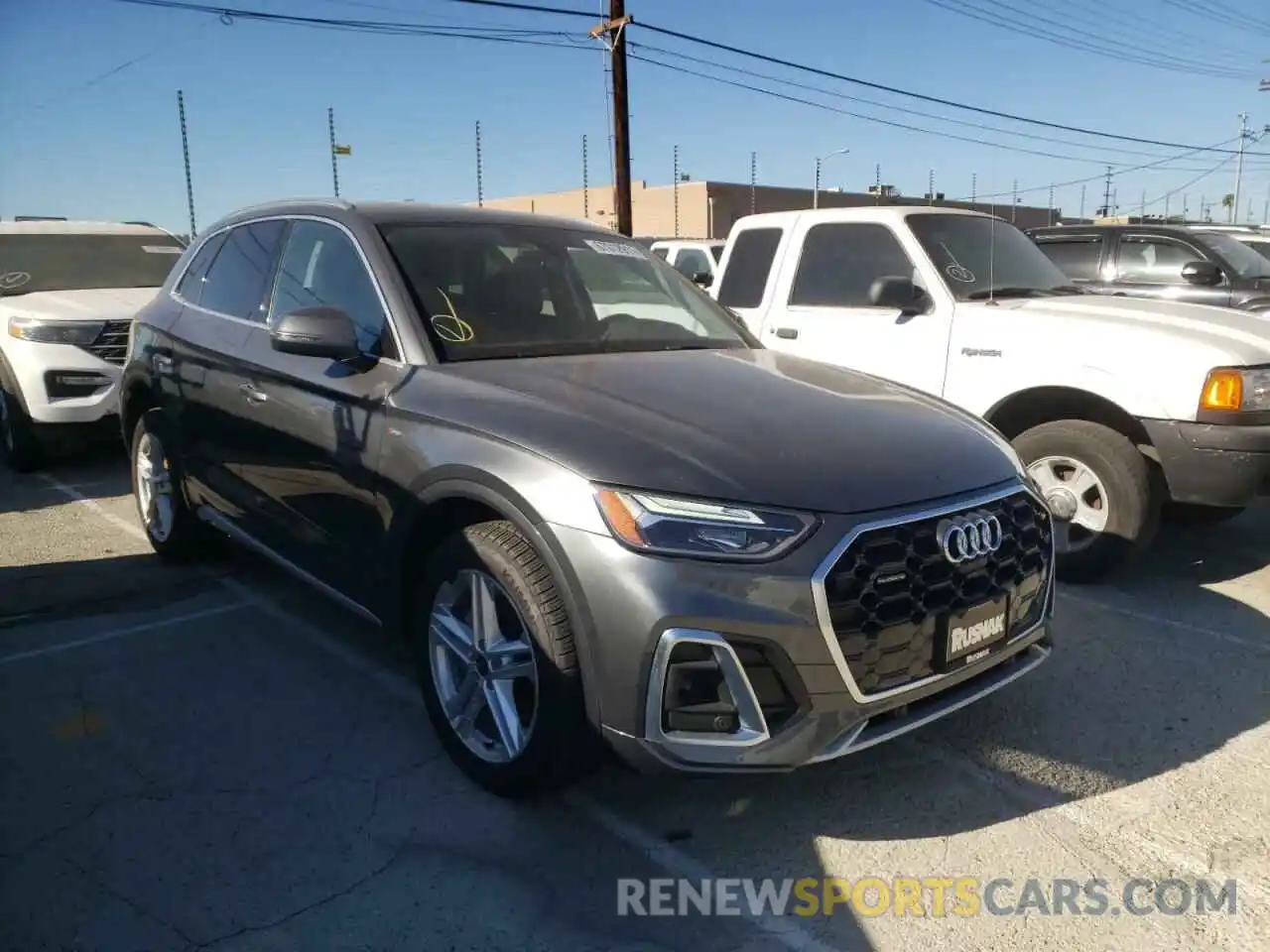 1 Photograph of a damaged car WA1E2AFY6M2069461 AUDI Q5 2021