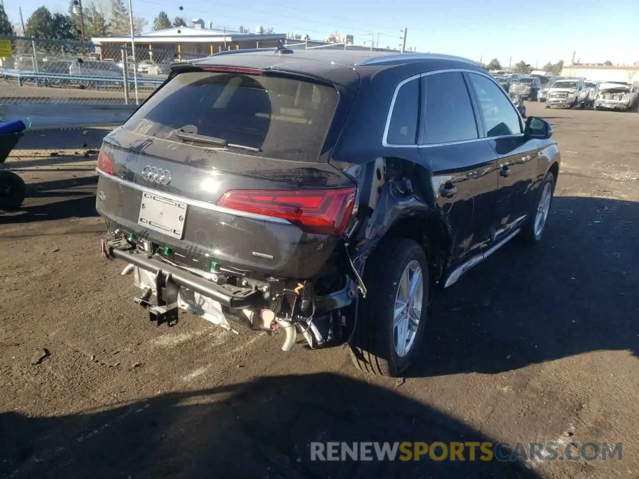 4 Photograph of a damaged car WA1E2AFY6M2112678 AUDI Q5 2021