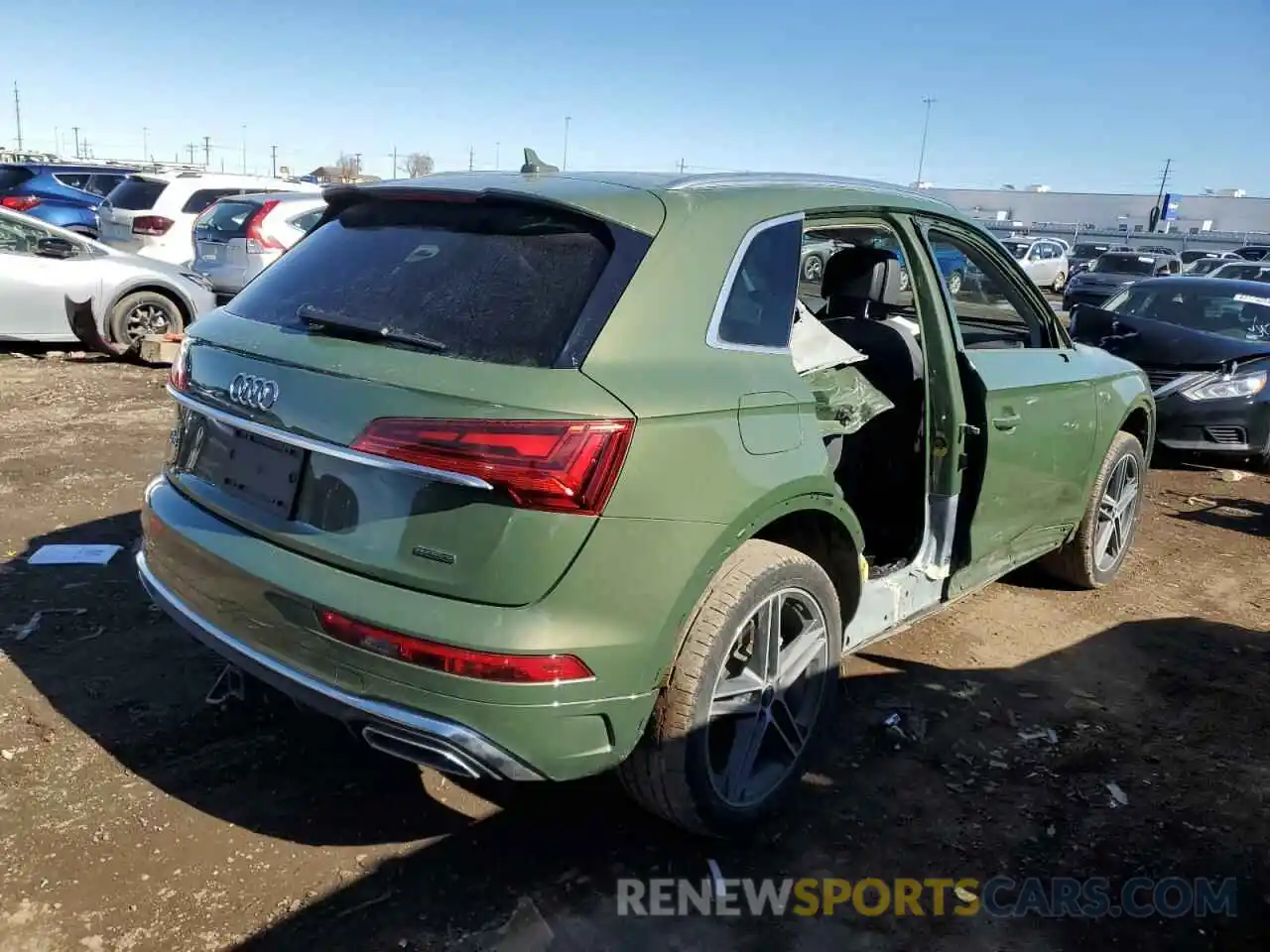 3 Photograph of a damaged car WA1E2AFY7M2130901 AUDI Q5 2021