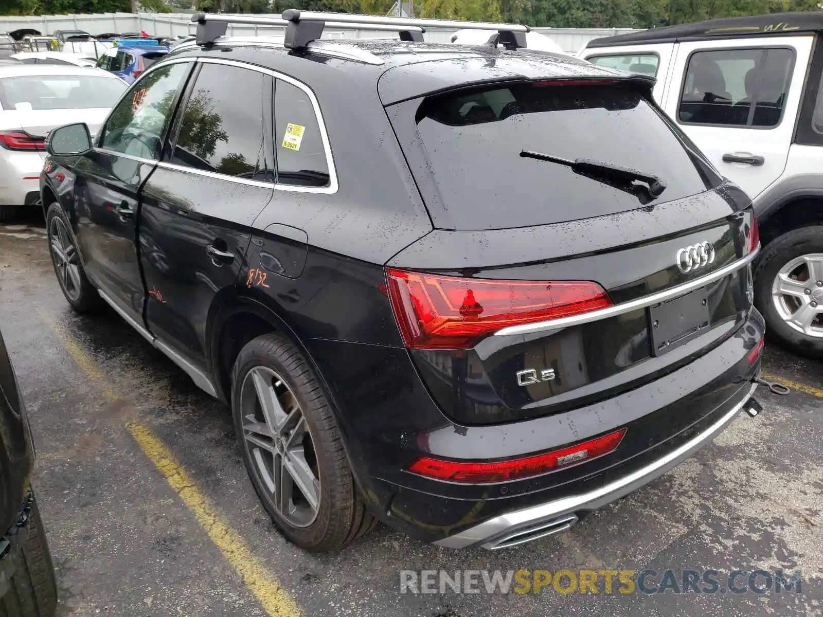 3 Photograph of a damaged car WA1E2AFY7M2131353 AUDI Q5 2021