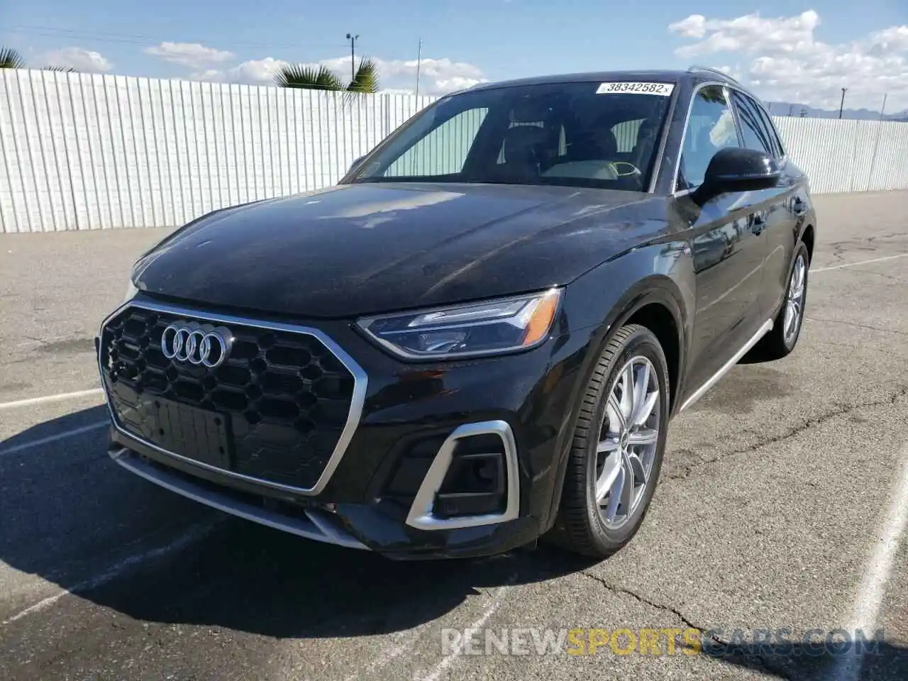 2 Photograph of a damaged car WA1E2AFY8M2060714 AUDI Q5 2021