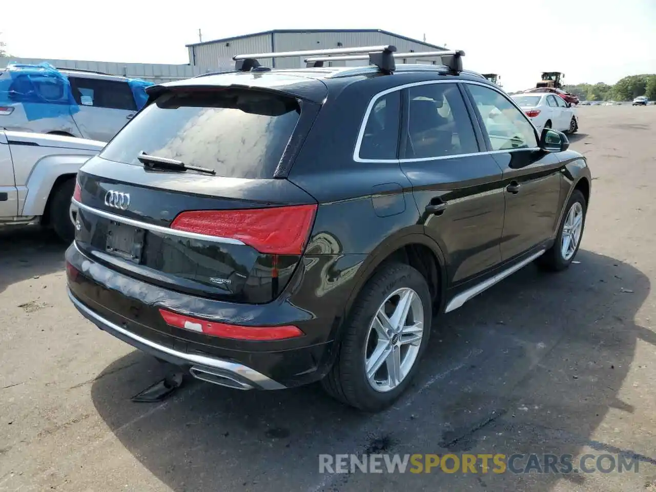 4 Photograph of a damaged car WA1E2AFY9M2049365 AUDI Q5 2021