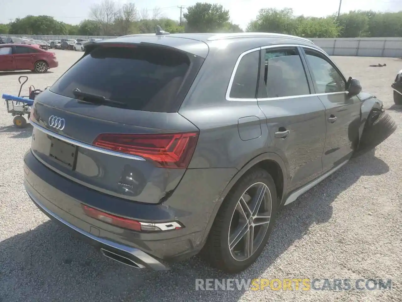 4 Фотография поврежденного автомобиля WA1E2AFY9M2137168 AUDI Q5 2021