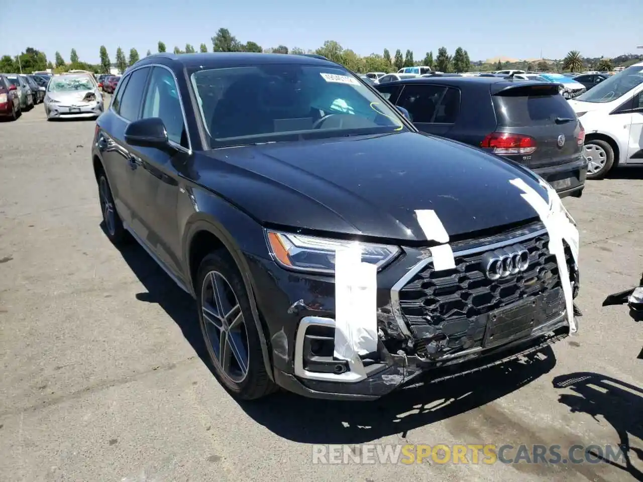 1 Photograph of a damaged car WA1E2AFYXM2044644 AUDI Q5 2021