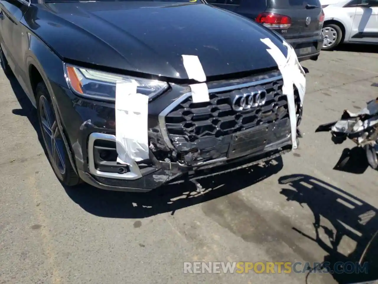 9 Photograph of a damaged car WA1E2AFYXM2044644 AUDI Q5 2021