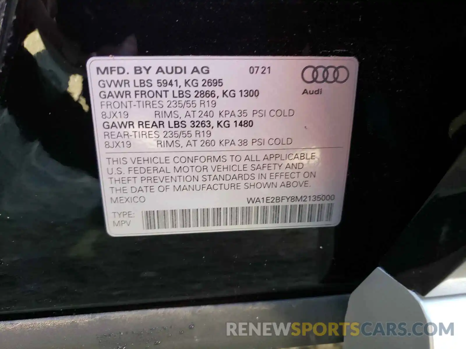 10 Photograph of a damaged car WA1E2BFY8M2135000 AUDI Q5 2021