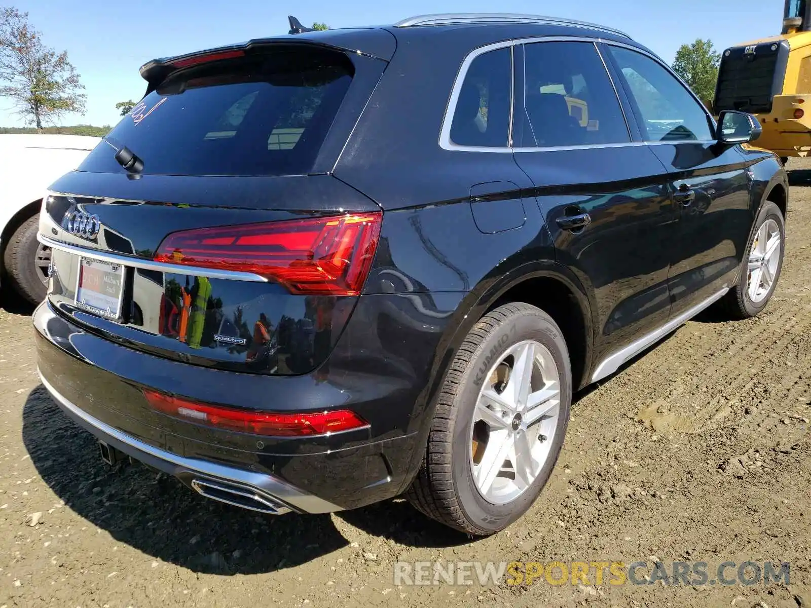 4 Фотография поврежденного автомобиля WA1E2BFY8M2135000 AUDI Q5 2021