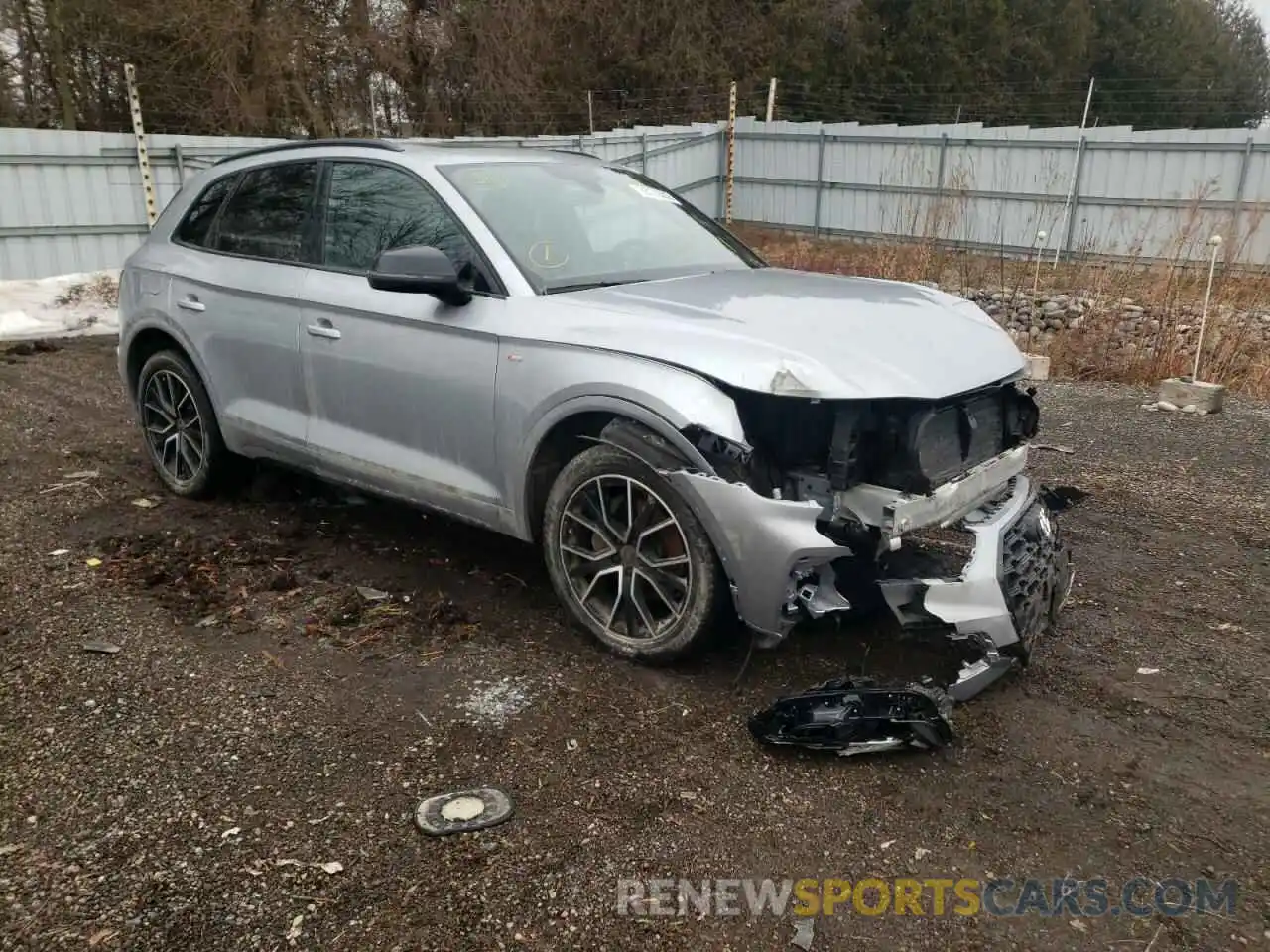 1 Photograph of a damaged car WA1EAAFY2M2077527 AUDI Q5 2021